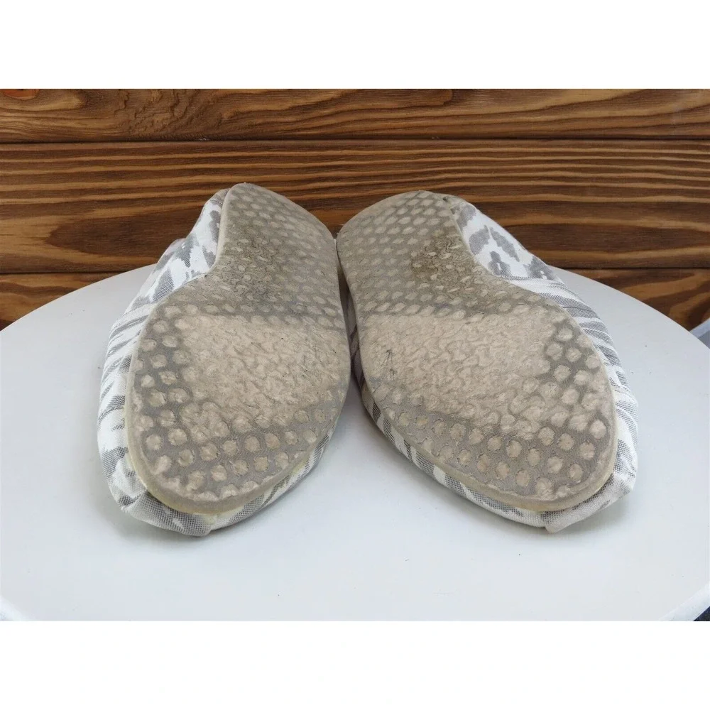 TOMS Size‎ 11 Flat Shoes White Fabric Women M